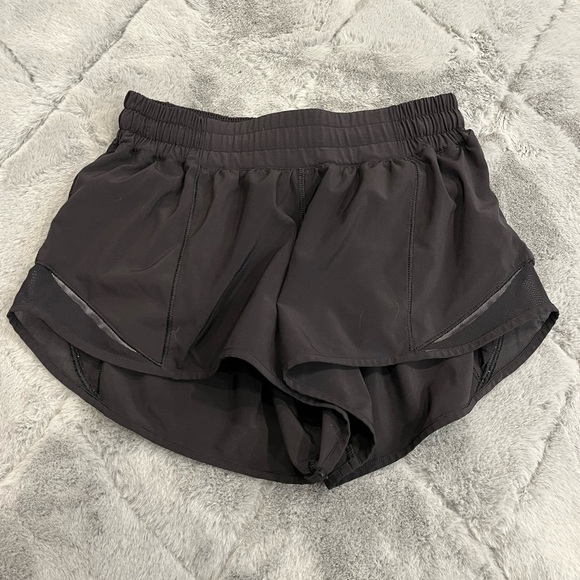 lululemon athletica Pants - Lululemon Hotty Hot Black Shorts